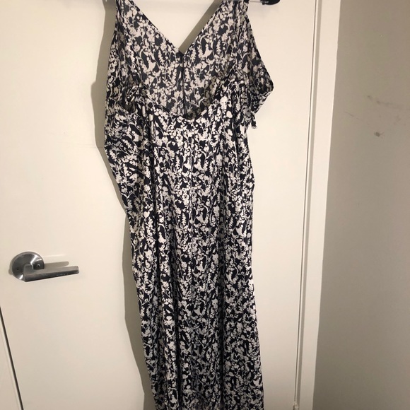 Something Navy Slip Dress - Picture 4 of 5